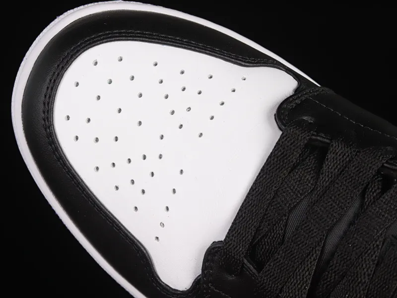 All categories Air Jordan Jordan series basketball shoes Air Jordan 1 Mid Air Jordan 1 Mid AJ1 Joe 1 black and white sports culture basketball shoes 554724-095